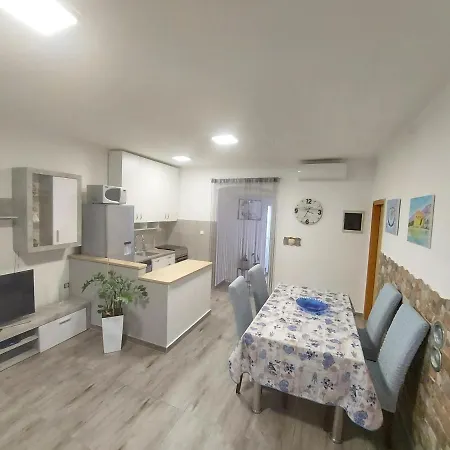 Apartman Marko Fazana Exterior photo